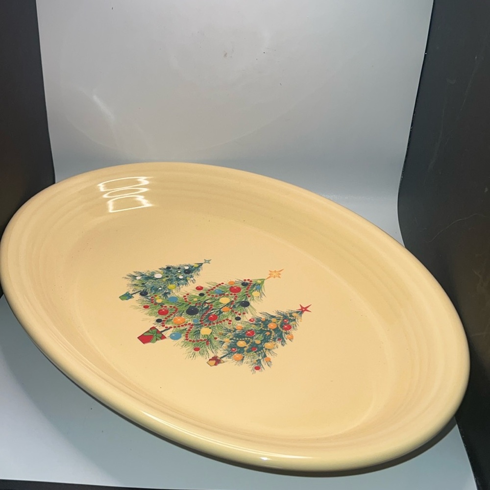 NWT Fiesta Oval platter 10 13 5/8” trio trees yellow